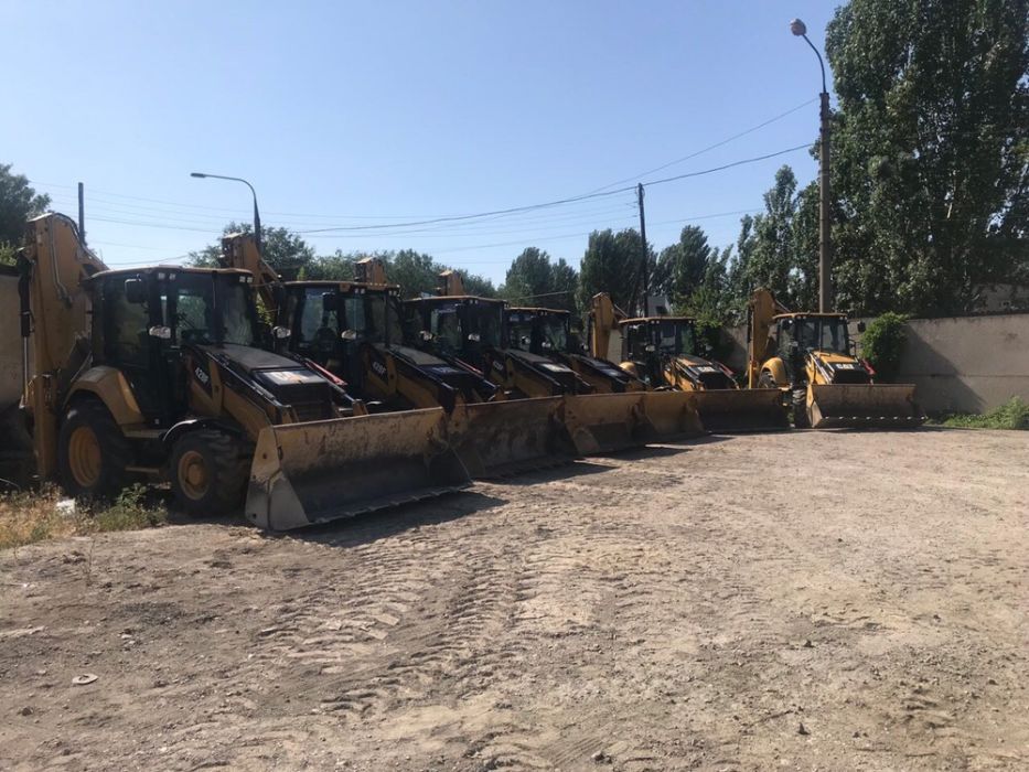 Услуги экскаватора-погрузчика гидромолота JCB 3CX,JCB 4CX.Caterpillar