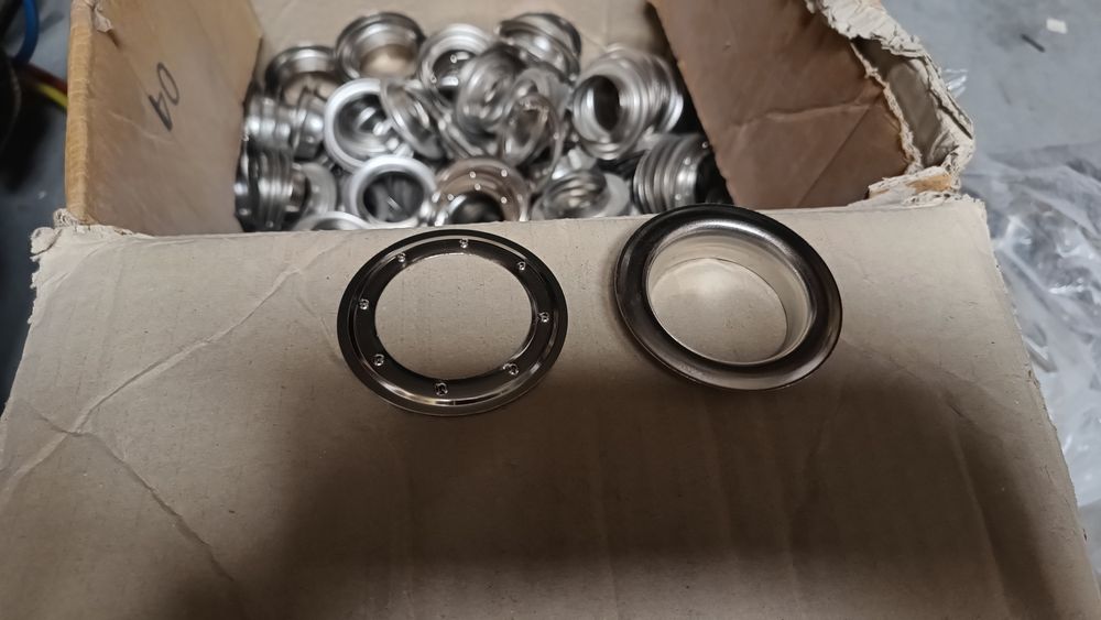 Oczka metalowe do plandeki?