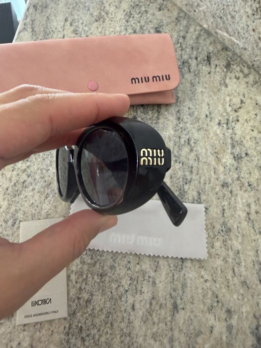 Okulary przeciwsloneczne Miu Miu czarne nowe z pudelkiem