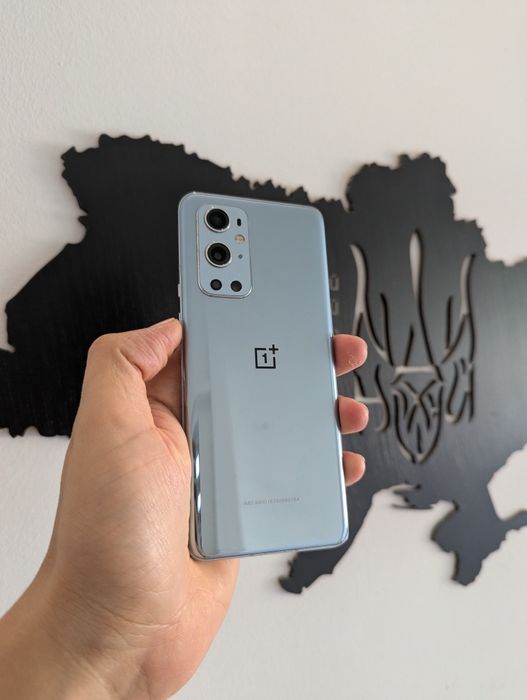 OnePlus 9pro 256gb. Дефект