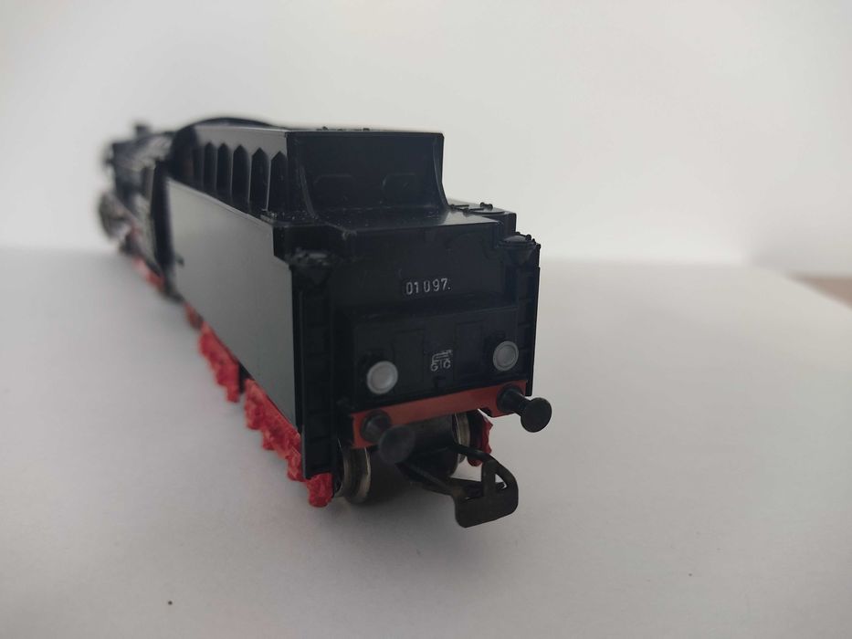 Locomotiva Marklin HO analógica