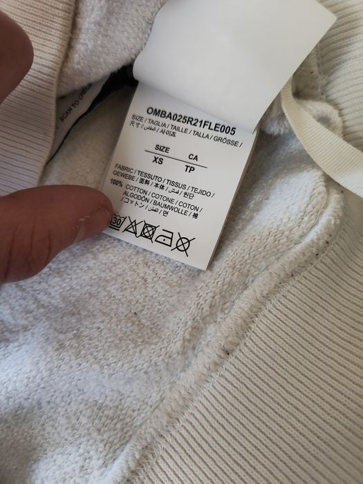 Off white caravaggio