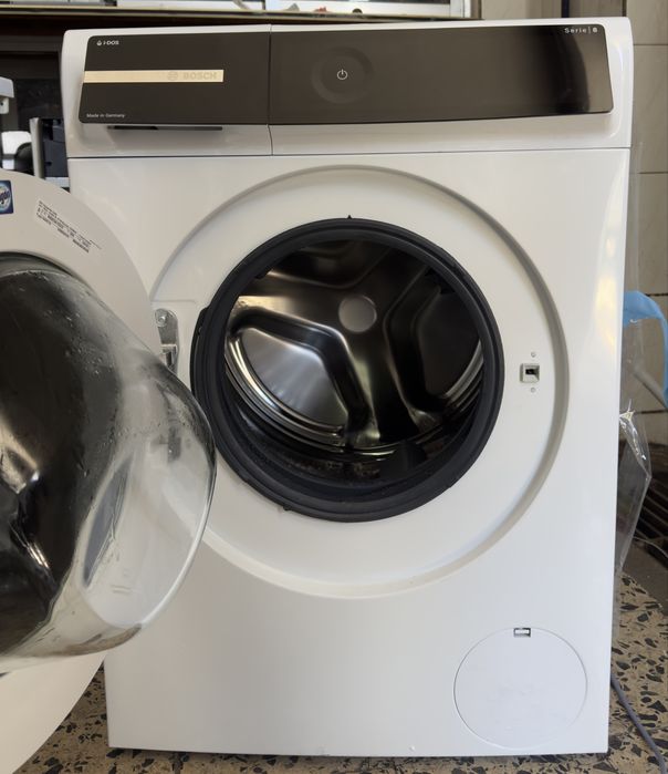 Máquina de Lavar Roupa BOSCH Serie 8  (10 kg - 1400 rpm