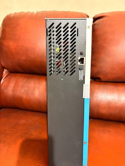 Гибридный солнечный инвертор EASUN POWER 2.2kW 12V 2200VA/1800W Wifi