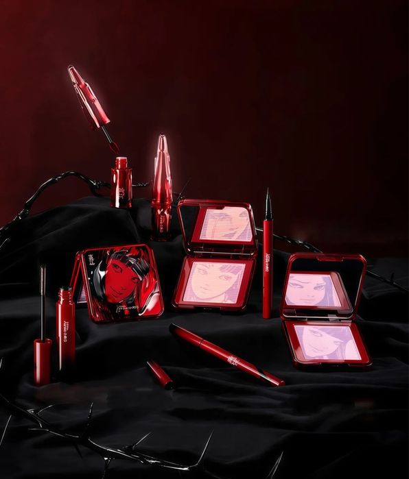 LITTLE ONDINE × Junji Ito “Tomie”