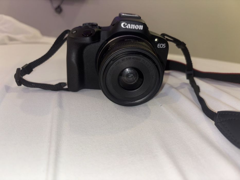 ítulo: Canon EOS R50 como nova + lente 18–45mm – 680€