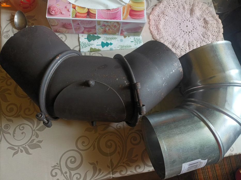 Dwa kolanka 12cm do pieca nowe