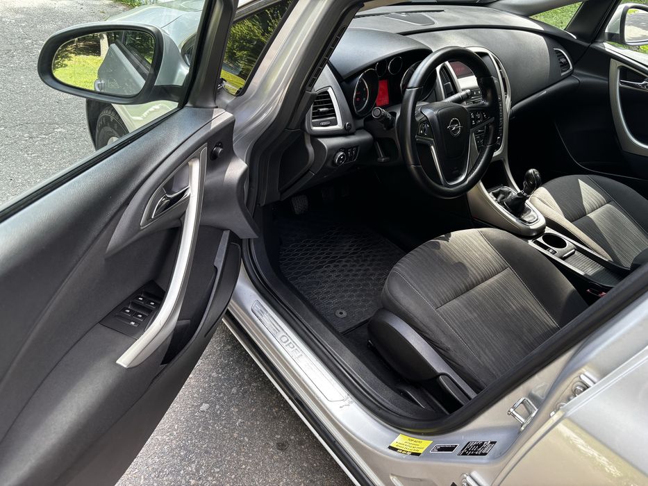 Opel Astra J 1.7 CDTI