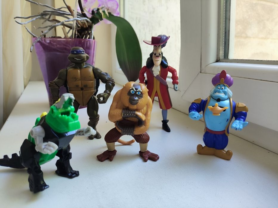 Фігурки(іграшки) з Happy Meal Mcdonald's