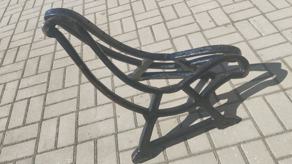 Nogi żeliwne ławka