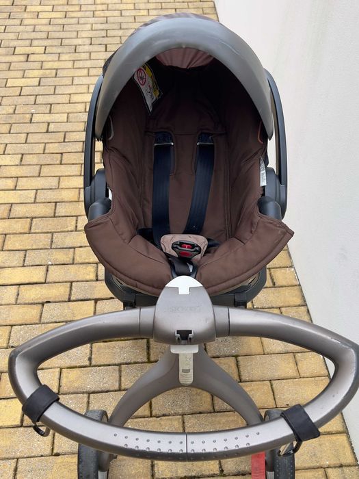 Isofix iZi Go + Carrinho Stokke (castanho)