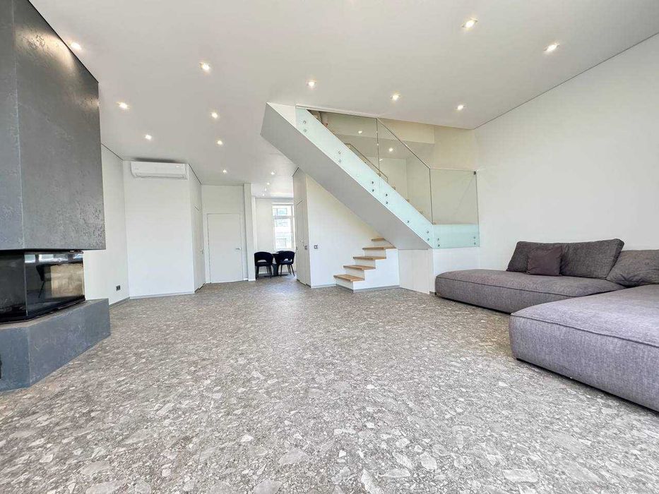 Продам Будинок/Таунхаус з ремонтом, меблями та технікою у Вовчинцях!!!