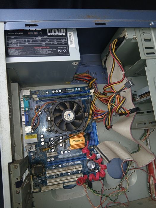 Продам материнскую плату