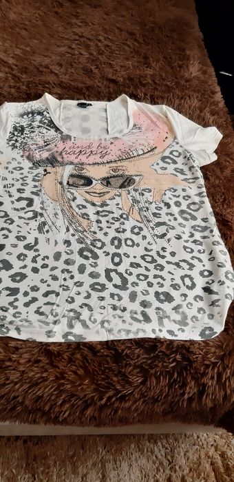 Продам футболки.