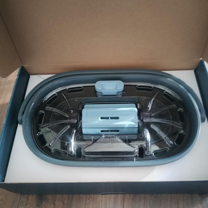 Odkurzacz ELECTROLUX Hygienic 700 WET EP71B14WET