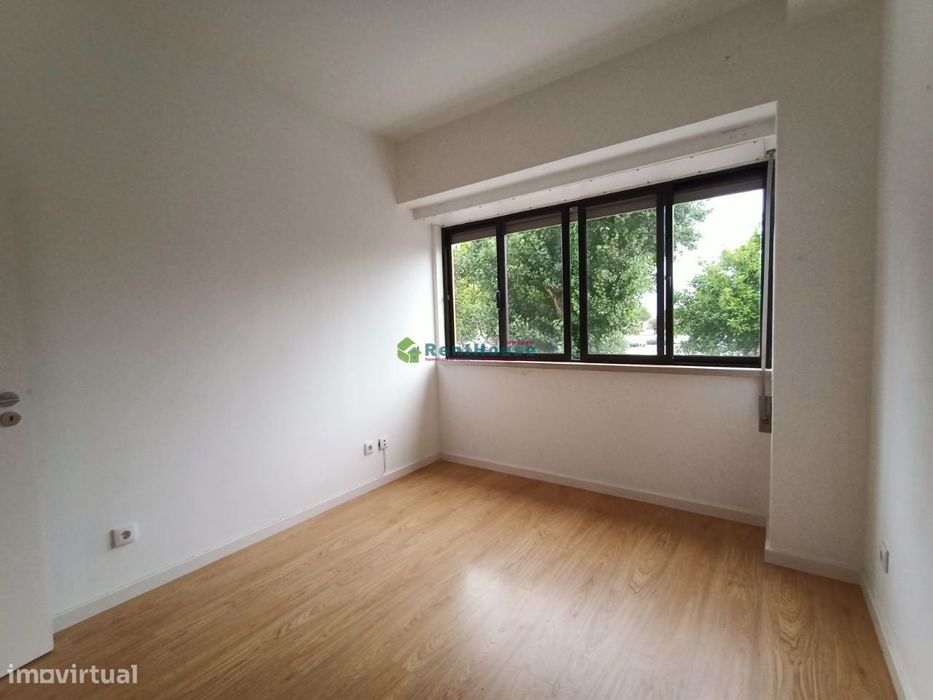 Apartamento  T1+1 Remodelado Central