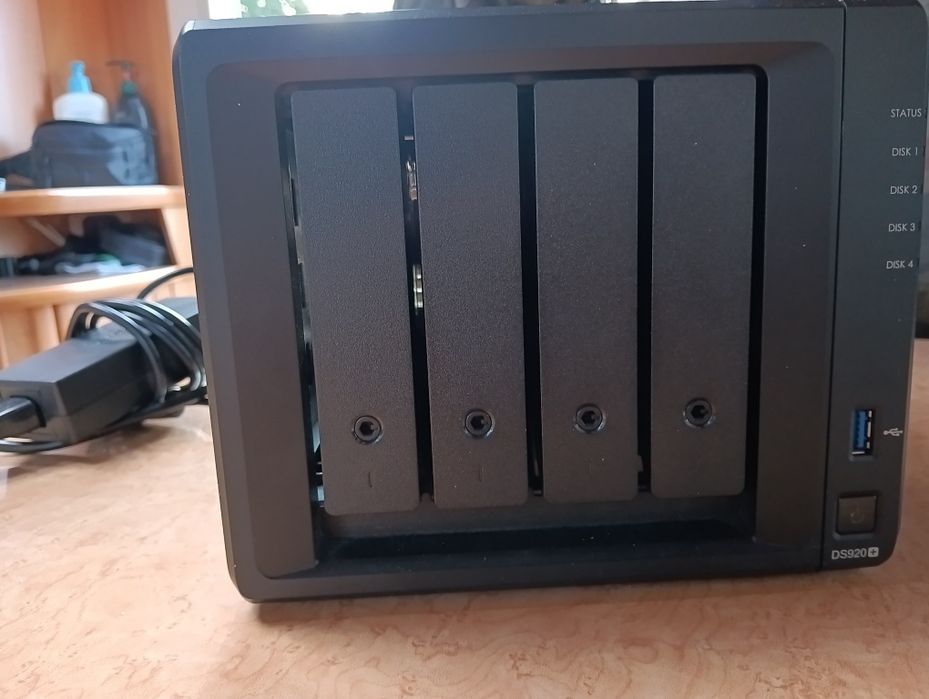 Serwer synology DS920+ oraz 4x dysk synology 4x6TB=24TB!