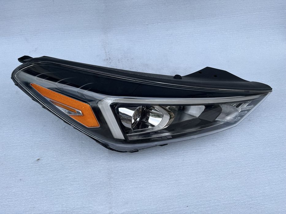 Фара права Hyundai Tucson 2019 2020 2021 америка