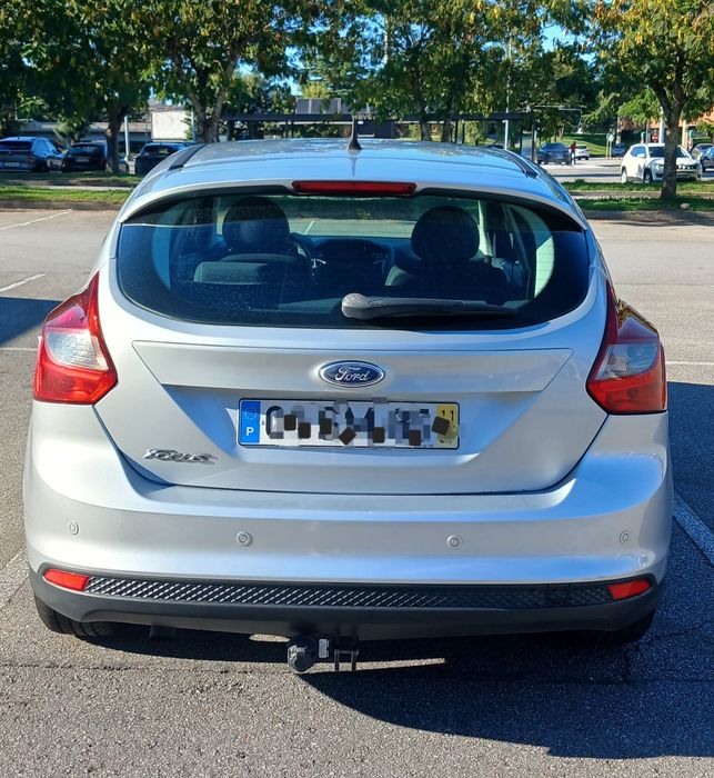 Vendo FORD FOCUS 1.6 TDCI muito estimado