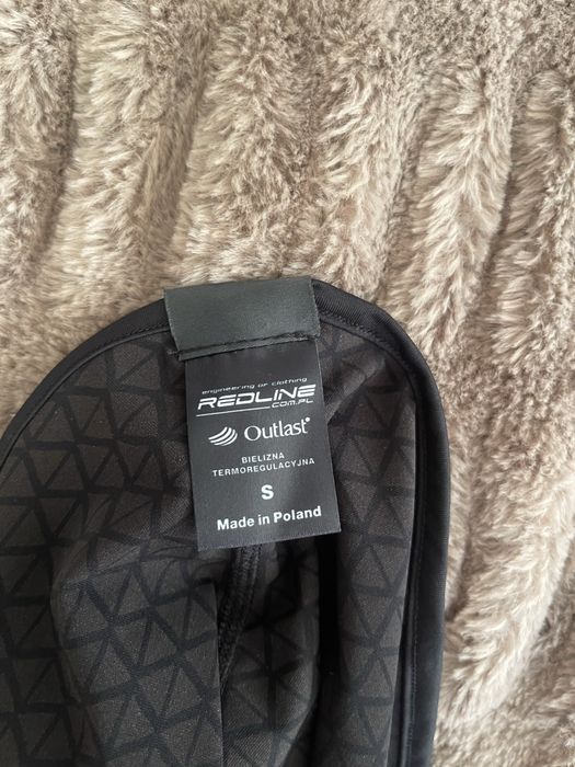Kominiarka motocyklowa z wejsciem na warkocz