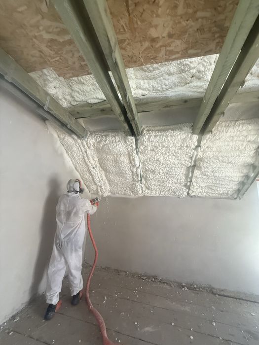Docieplenie PIANA PUR 20 cm m2- 60 zl