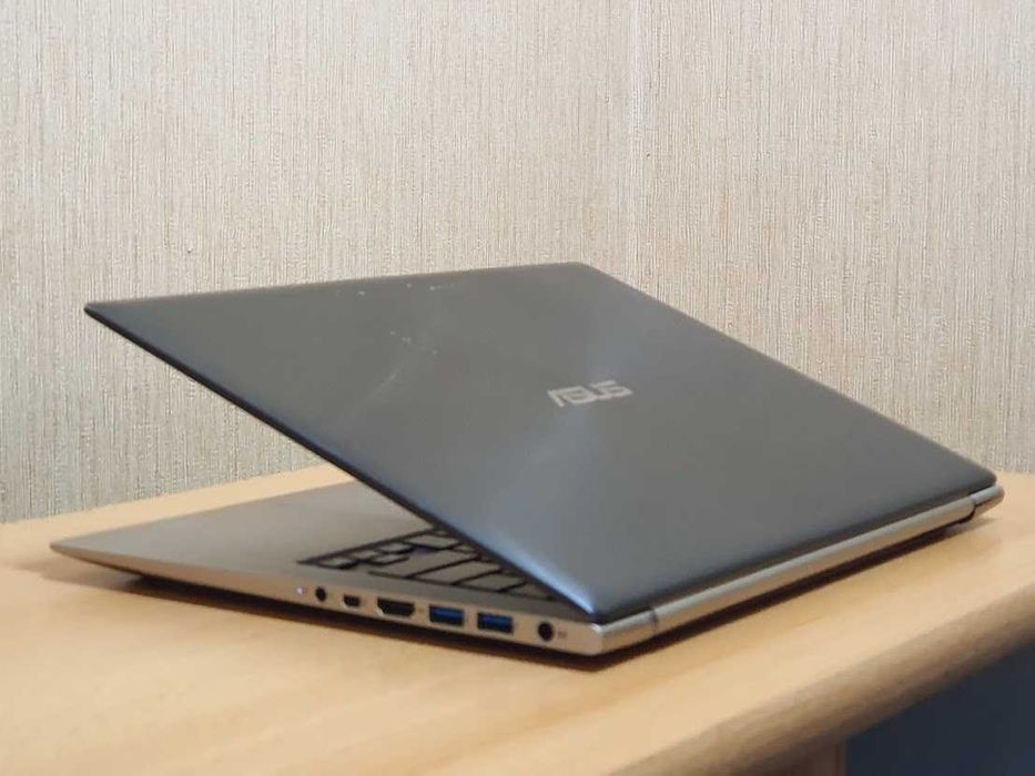 Сучасний тонкий ноутбук Asus ZenBook UX32A Intel Core i5-3317U RAM 10Gb SSD 128Gb Батарея 10годин (нова батарея). В ідеальному стані.