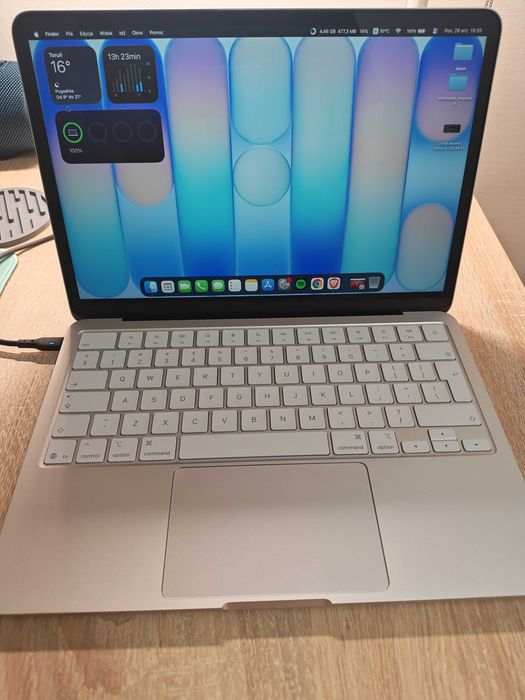 Macbook neo Idealny