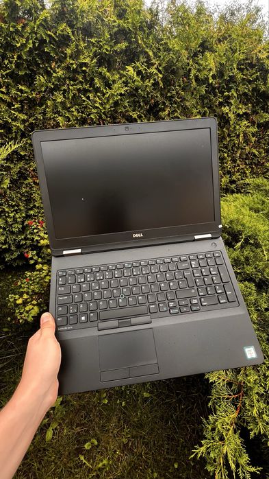 Dell Latitude E5570 i5-6200U 8ГБ DDR4 SSD 128 ГБ