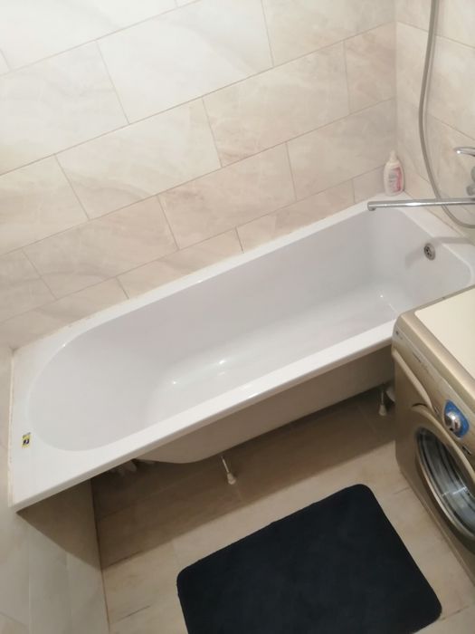 Не дорого, погодинно, подобово, Лушпы.