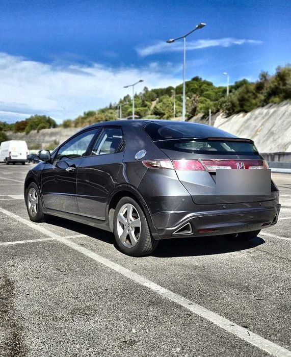 Honda Civic 1.4 i-VTEC | 2009 | 182.000 km | Revisões em Dia