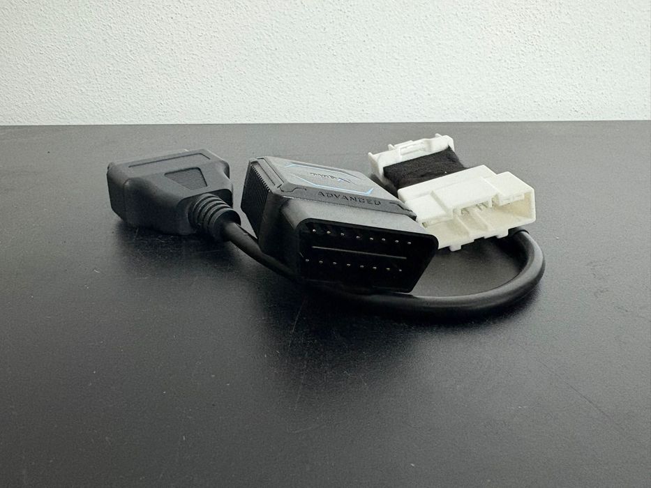 Conector OBD2 Tesla Model3/Y 26 Pinos