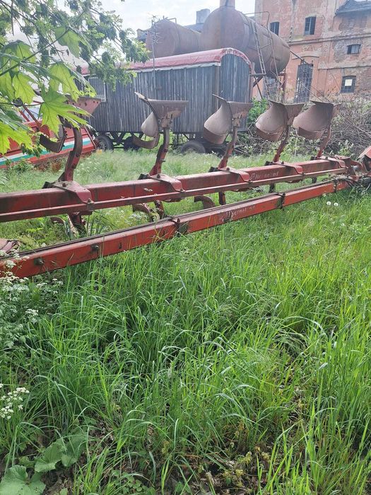 Pług sześcioskibowy Kverneland