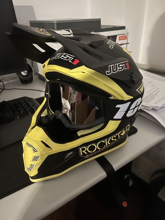 Capacete just 1 rockstars novo
