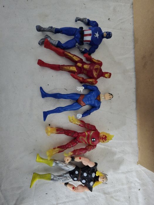 Bonecos super herois