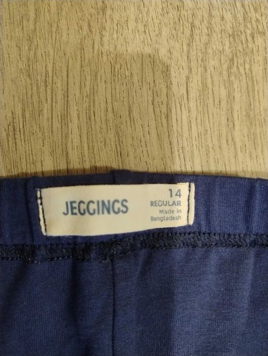 Nowe spodnie ciążowe elastyczne 42