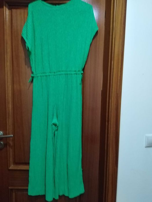 Macacão plissado Zara