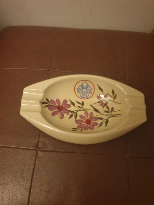 Popielniczka tułowice porcelana łódeczka NITRON ERG