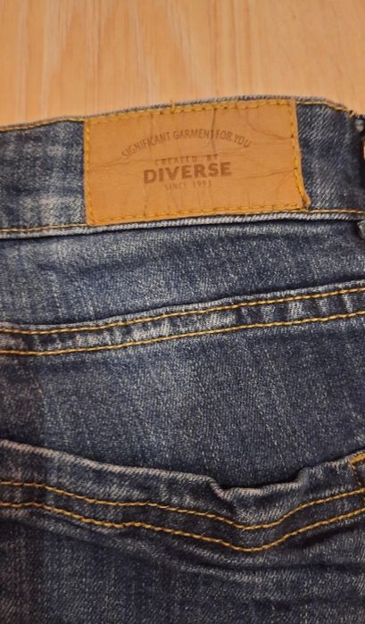 Spodnie jeansy Diverse roz  s