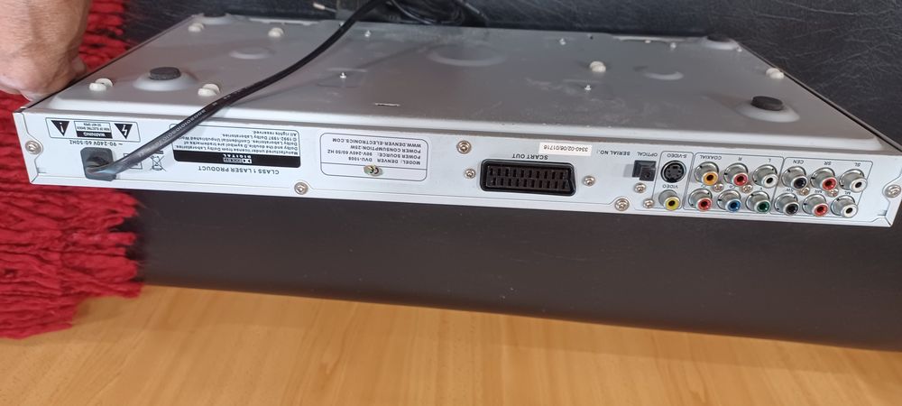 Leitor DVD impecavel, marca Denver