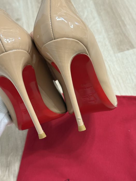 Туфлі louboutin chick лабутени 40