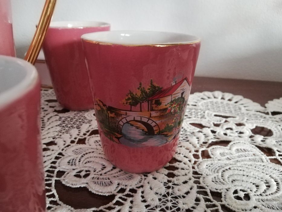 Conjunto jarro e copos