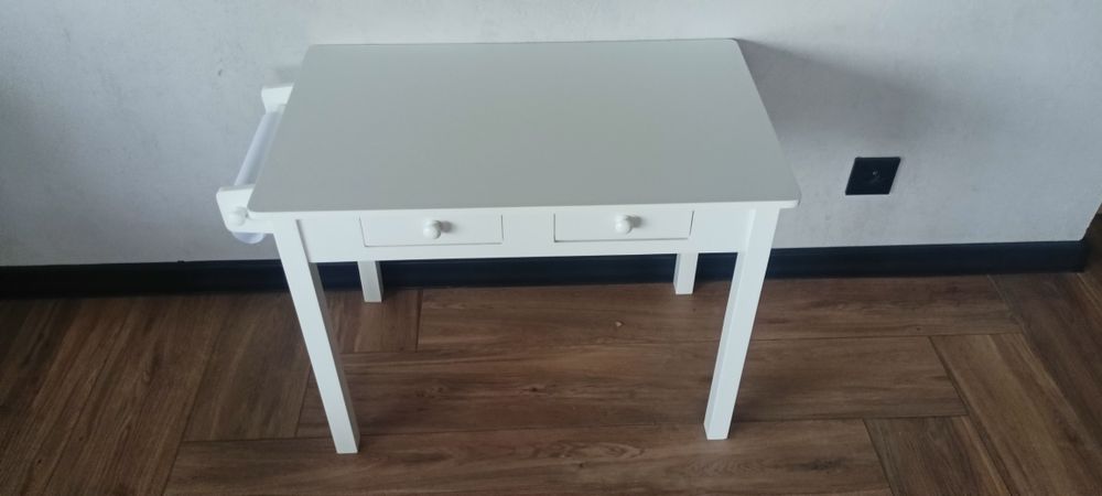 Biurko dla dziecka do ćwiczenia pisania rysowania