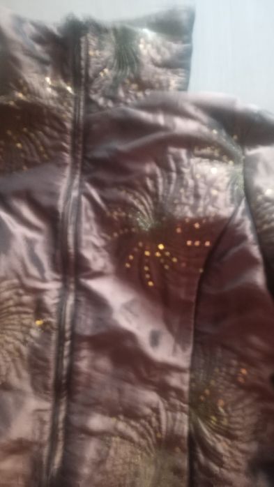 Kurtka z brokatowym dodatkiem