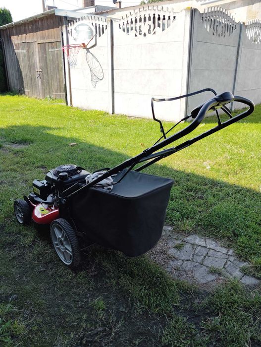 Kosiarka spalinowa Gardiol Editon 1 z napedem producent Husqvarna