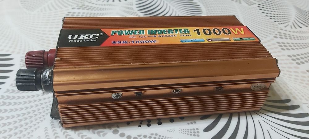 Інвертор UKC-SSK 12-220