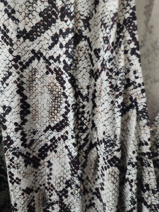 Женский новый комбинезон с принтом змеи р.48-50-52