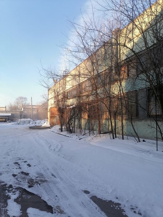 Производственный цех,помещения в админздании,район Южной проходной.