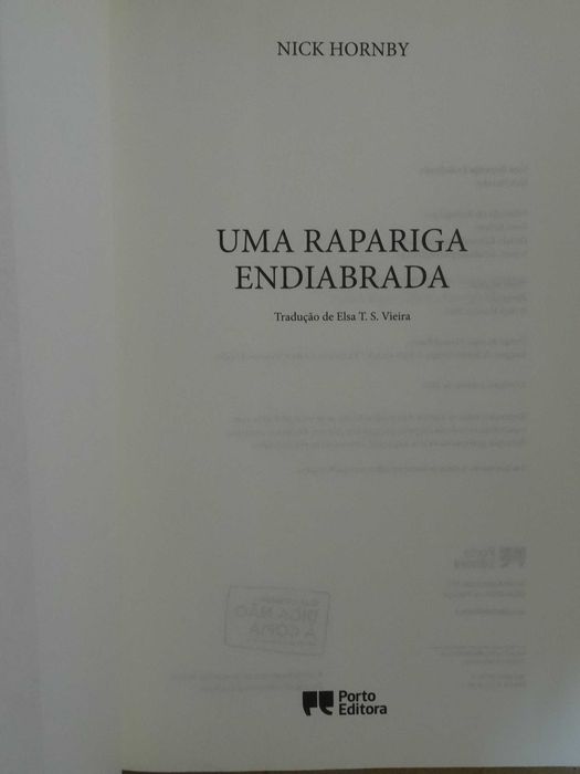 Uma Rapariga Endiabrada de Nick Hornby - 1ª Edição