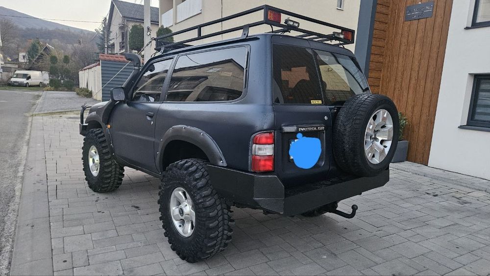 Nissan Patrol Y61