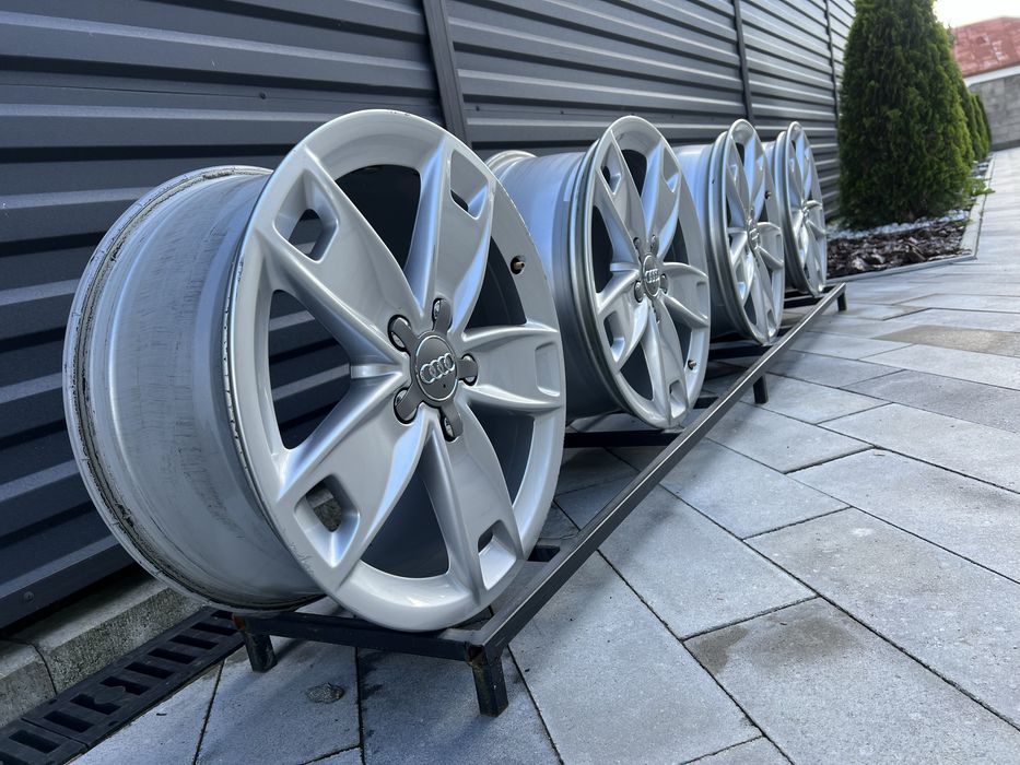 Диски Оригінал 17R 5x112 7.5J ET56 DIA57.1 Audi A3 Skoda Seat
